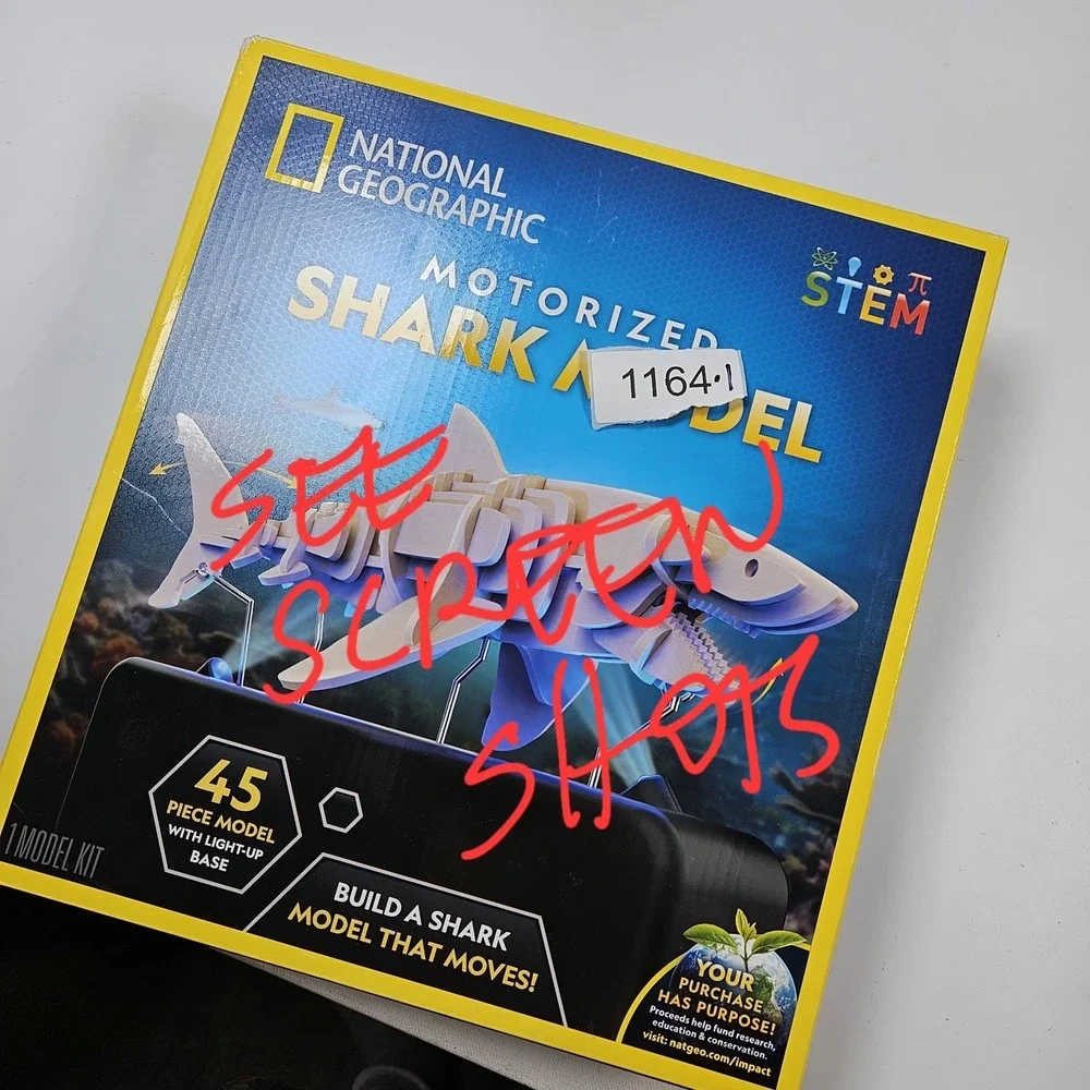National Geographic Motorized Shark Model 3D Puzzle 45 Pieces 3D STEM Learning